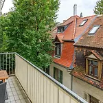 Charming City Apartment With Parking Spot